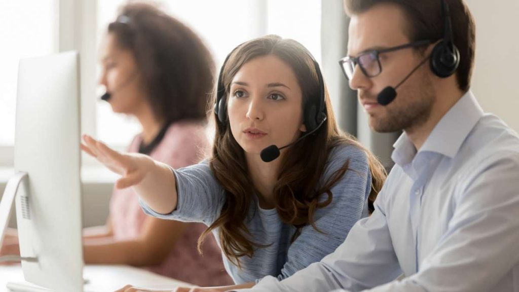 How Does Outsourcing A Call Center for Your Company Enhance Customer Experience?