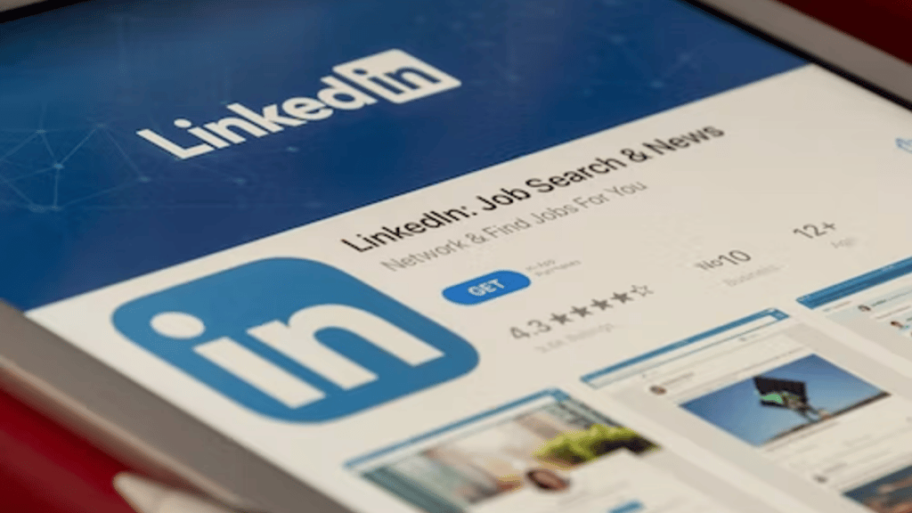 5 Expert Tips to Improve Your LinkedIn Profile